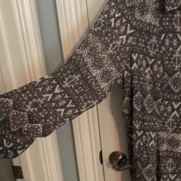 Kim Rogers curvy woman’s blouse - Picture 3 of 7